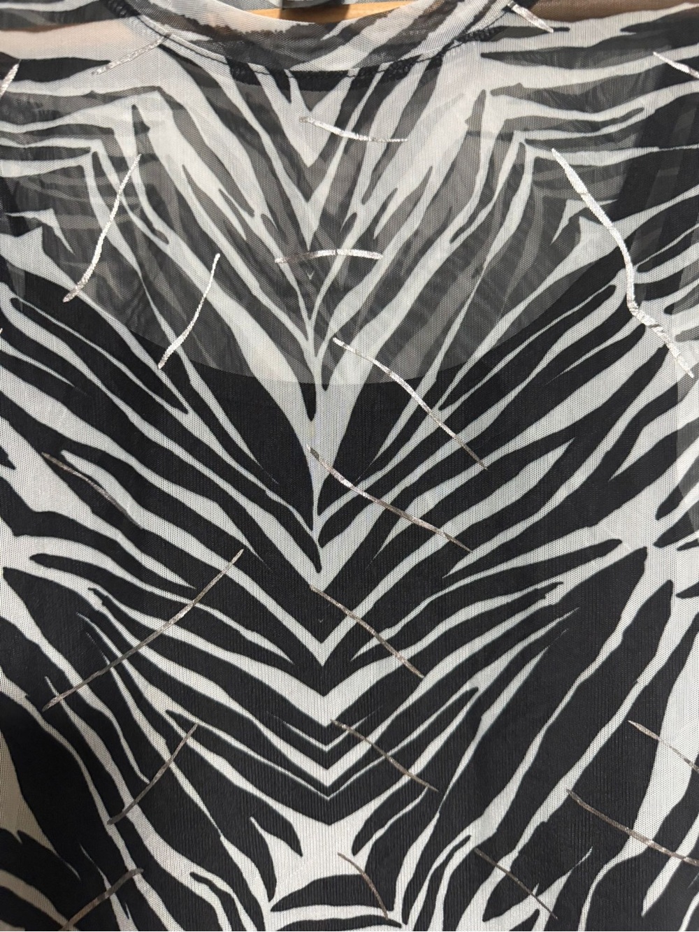 Desigual Zebra Print Mesh Top w/ Black Slip Cami Size M - Picture 8 of 11